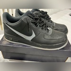 Men’s Nike Air Force 1 ‘07 LV8 3’.